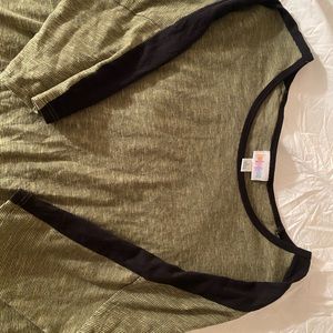 LulaRoe Simply Comfortable Women’s Tee Size L